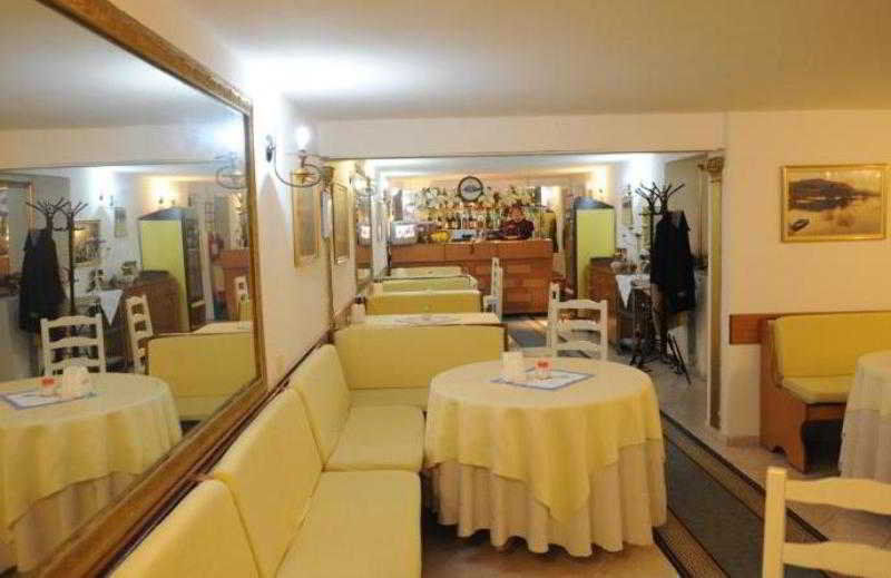 Hotel Kaduku ชโคเดอร์ ภายนอก รูปภาพ