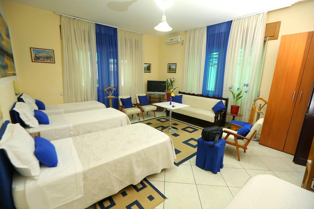Hotel Kaduku ชโคเดอร์ ภายนอก รูปภาพ